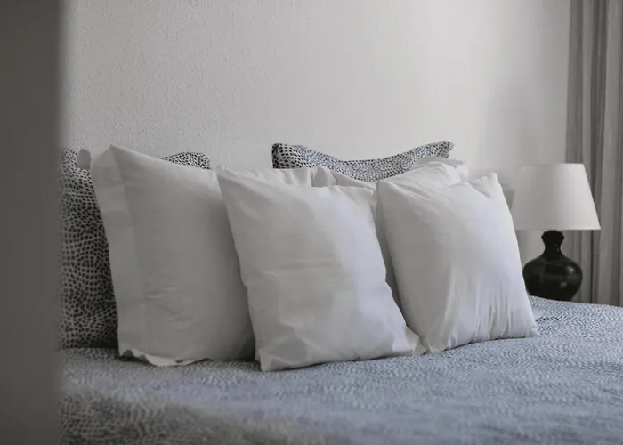 Margret Con Piscina Privada En 빌라 *